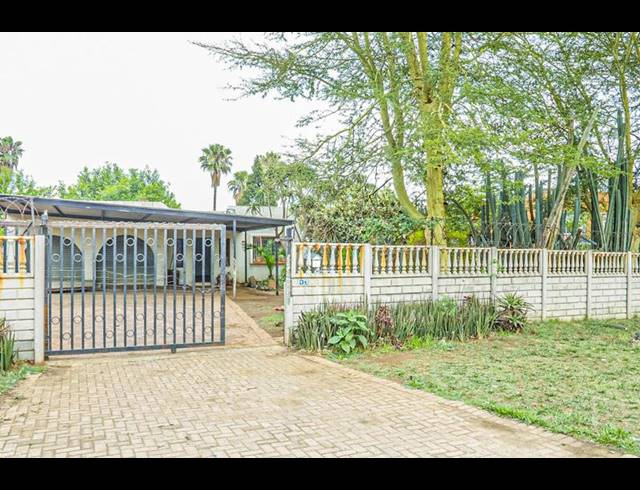 3 BEDROOM HOUSE FOR SALE IN CRESSLAWN